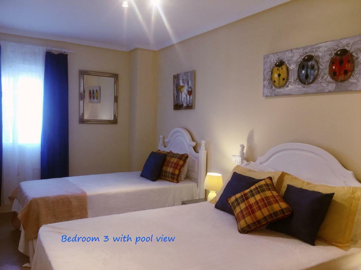 Vickys Villa Puerto Marino Extérieur photo