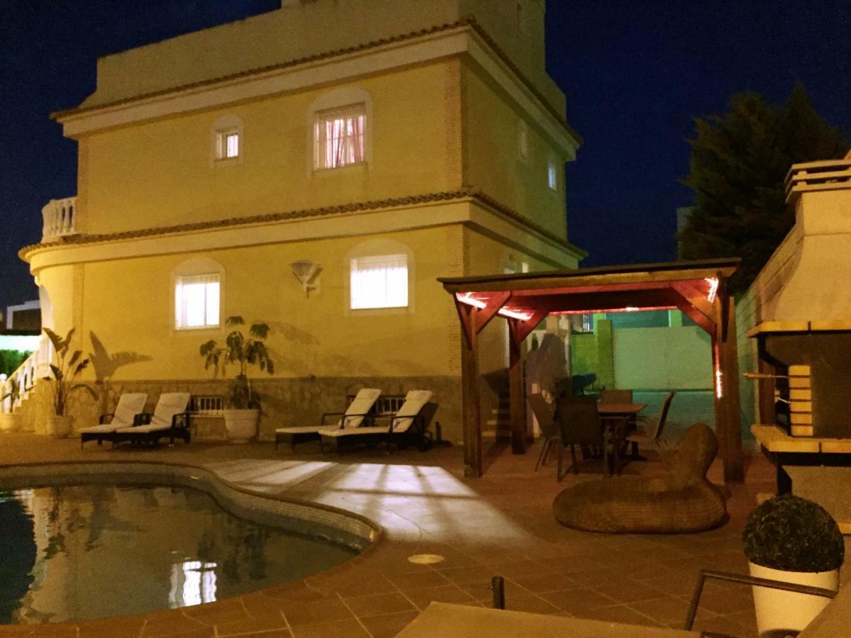 Vickys Villa Puerto Marino Extérieur photo